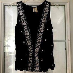 Japna Embroidered Black Sleeveless Top